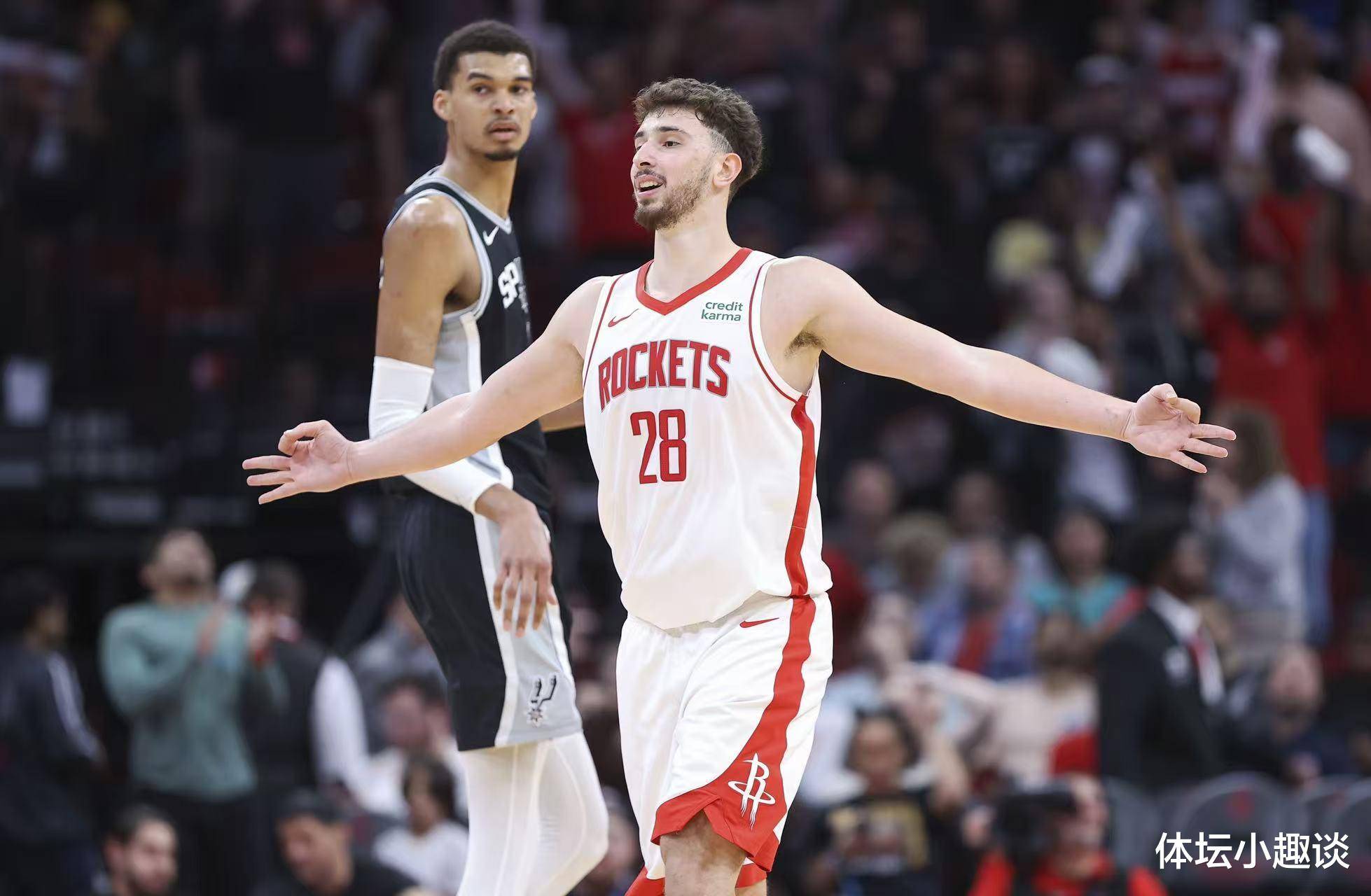 申京以49%票率领跑MVP，官方晒六项纪录数据，幕后英雄身份被认可