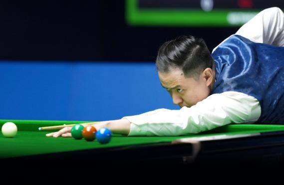 国歌四次响彻世运赛场，中国台球队为国争光