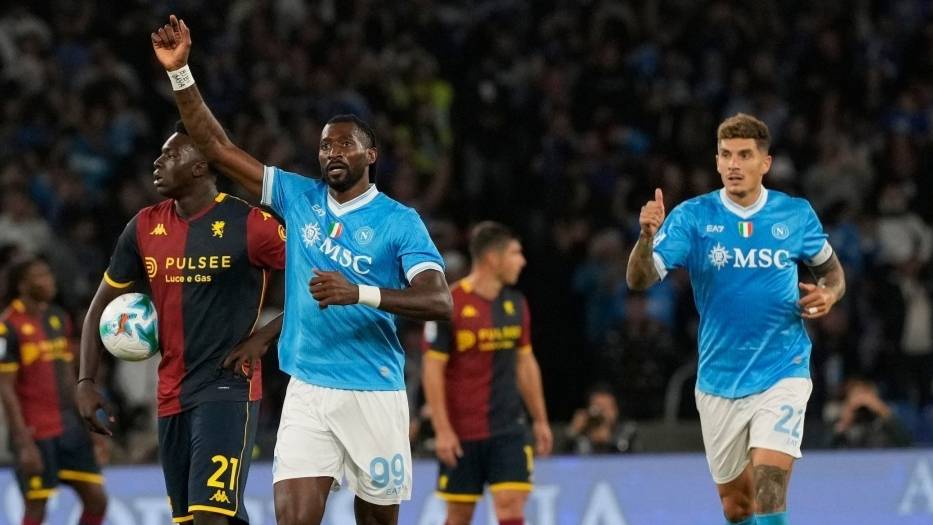 罗马+那不勒(lēi)斯(sī)均上演逆轉(zhuǎn)好(hǎo)戏，两隊(duì)同(tóng)分(fēn)，排(pái)名包(bāo)揽前二(èr)