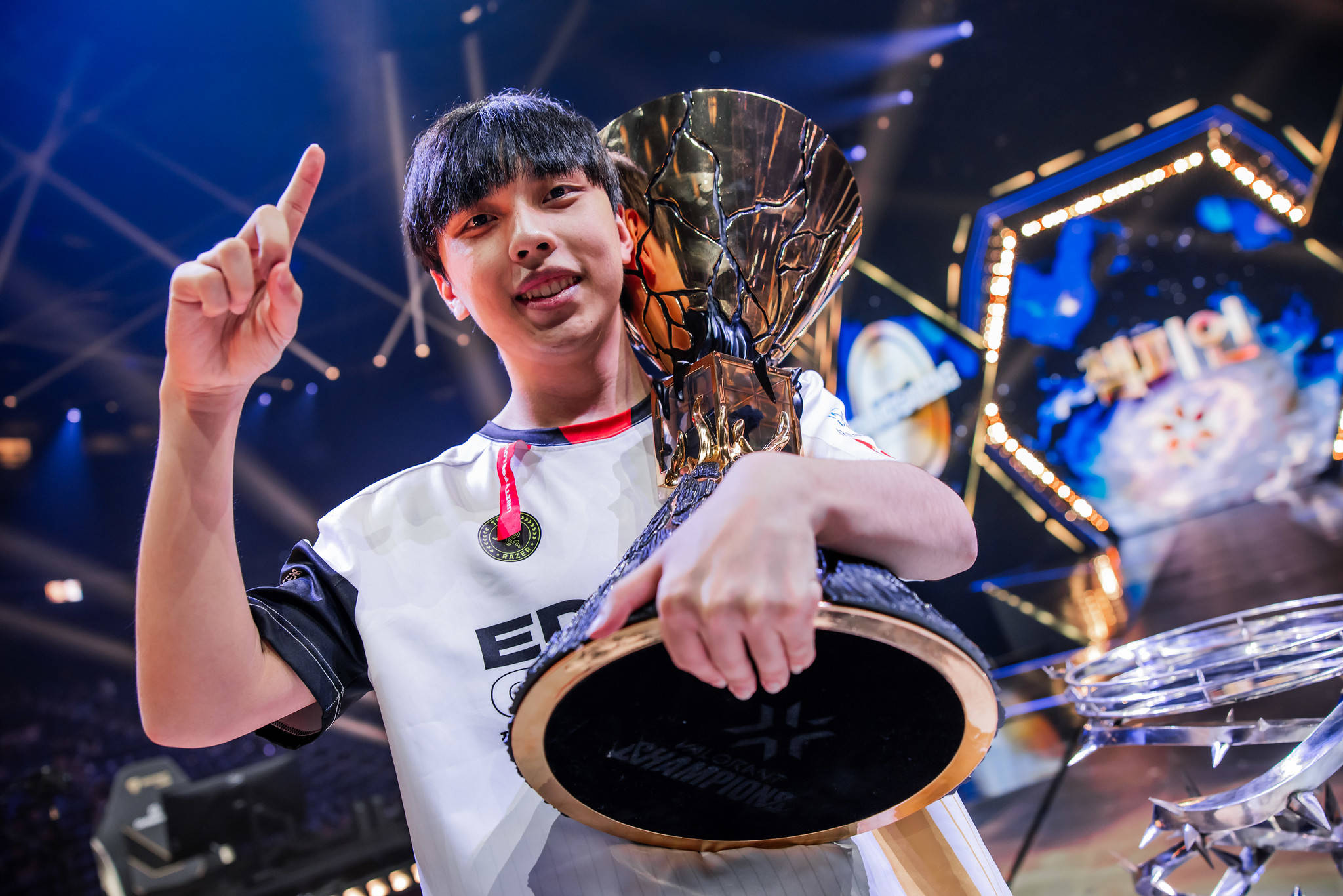 VCTCN：前(qián)EDG选手S1Mon或将加(jiā)盟次级戰(zhàn)队AQ