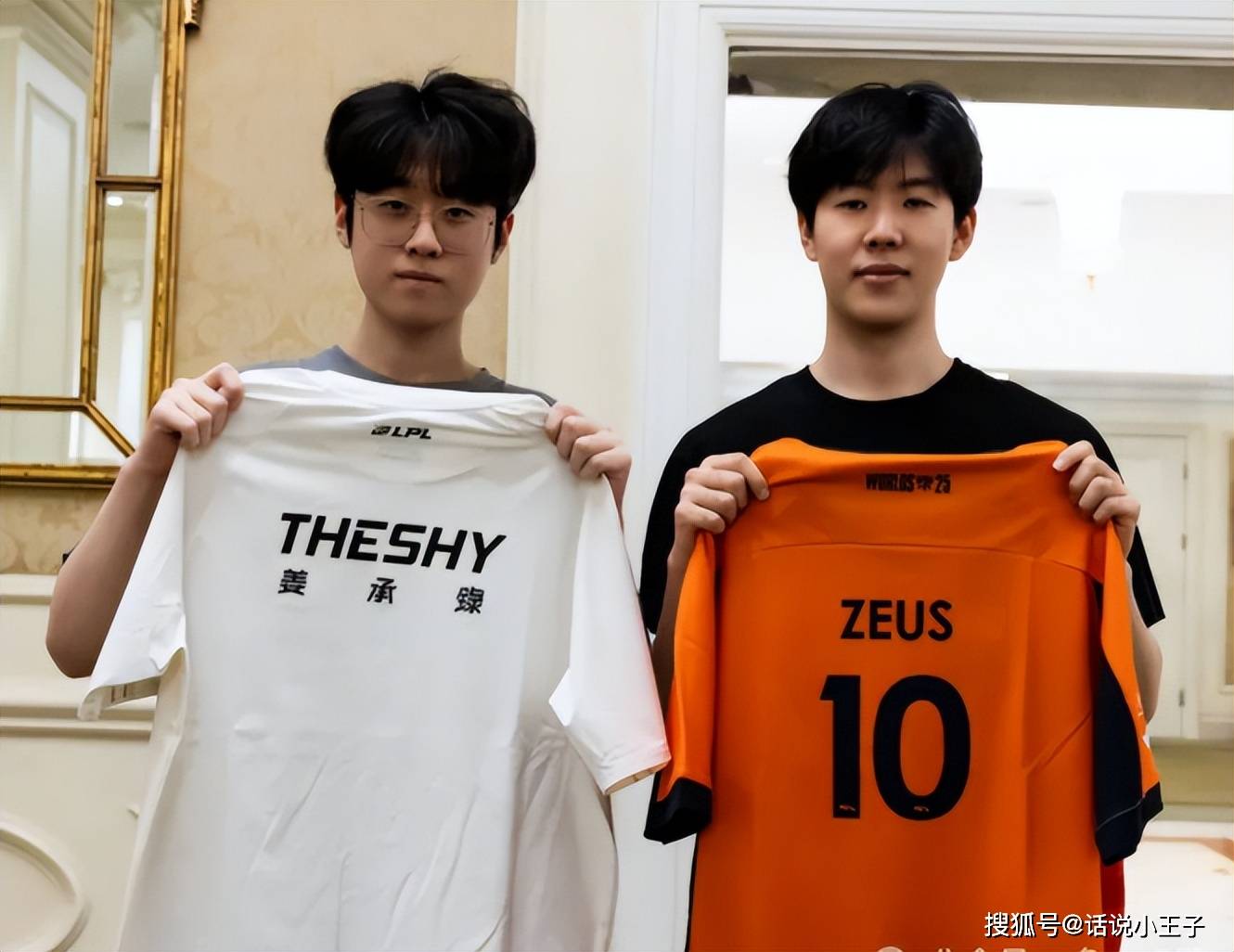 赛场充满Theshy传奇！宙斯感谢Theshy，是他给了我很多灵感