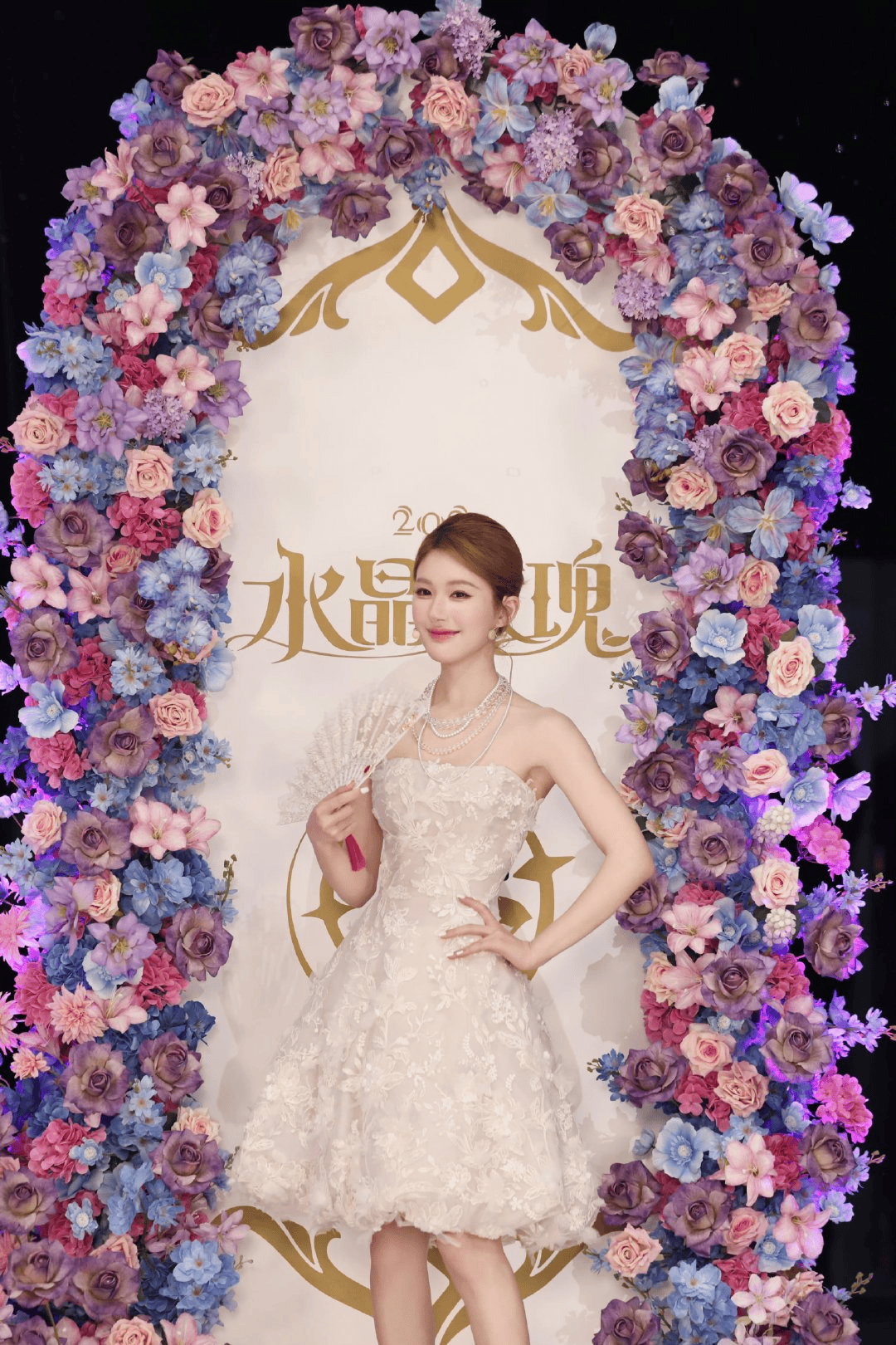 LOL手(shǒu)游老友記(jì)：看手(shǒu)游如何把明星(xīng)變(biàn)成玩家的峡谷邻居