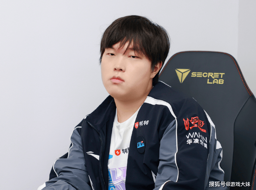 G2选手接受(shòu)采访，说出(chū)BLG战队存在(zài)的问题，不解决不可能(néng)夺冠