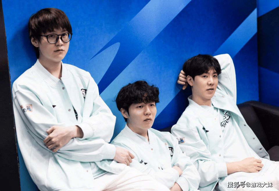 炫神因骂theshy被处罚，如今认怂，公开道歉希望拿回二路解说权