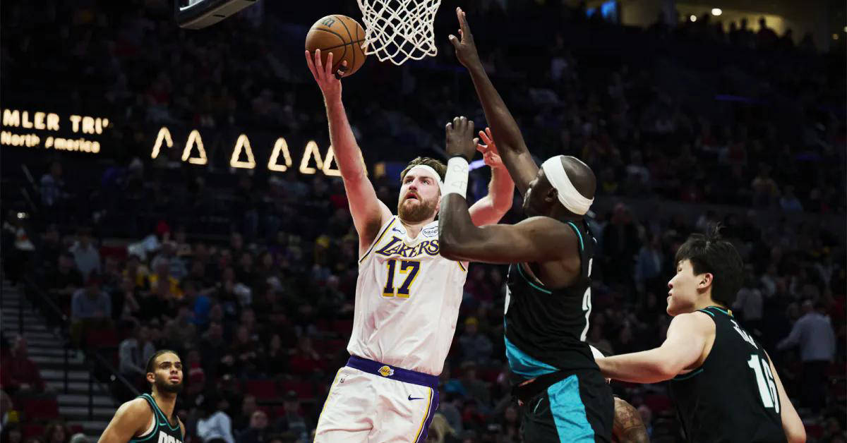 湖人队场均11分，排名全队第五！蒂米表现神似里夫斯，雷迪克成关键X因素